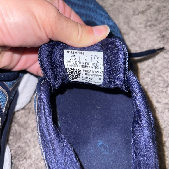 Womens Asics Gel-Nimbus 22 Wide Women's Running Shoe - Picture 5 of 9